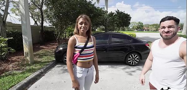  BANGBROS - Milu Blaze Picked Up Off The Streets Of Miami, Goes For Ride On The Bang Bus
